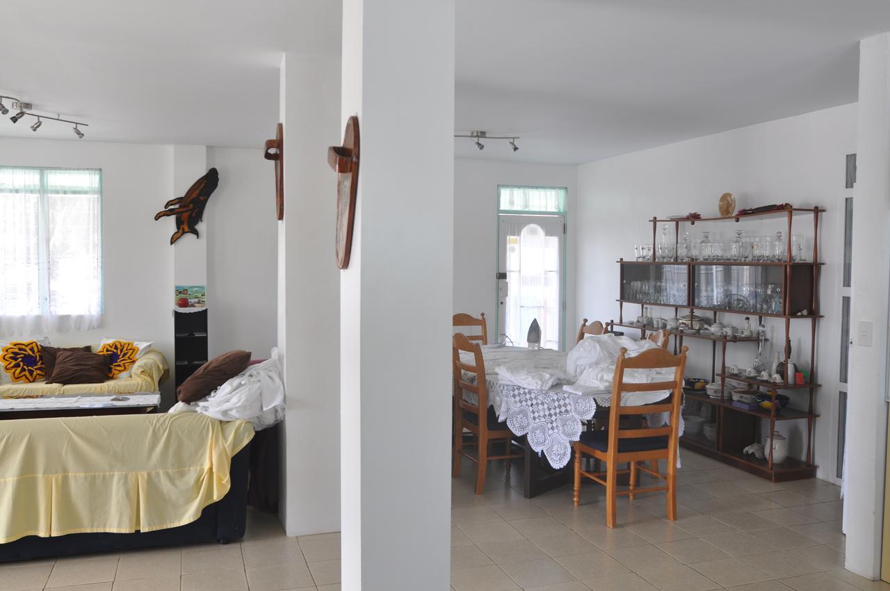Flying Annie Moa Bed & Breakfast Neiafu Exterior foto