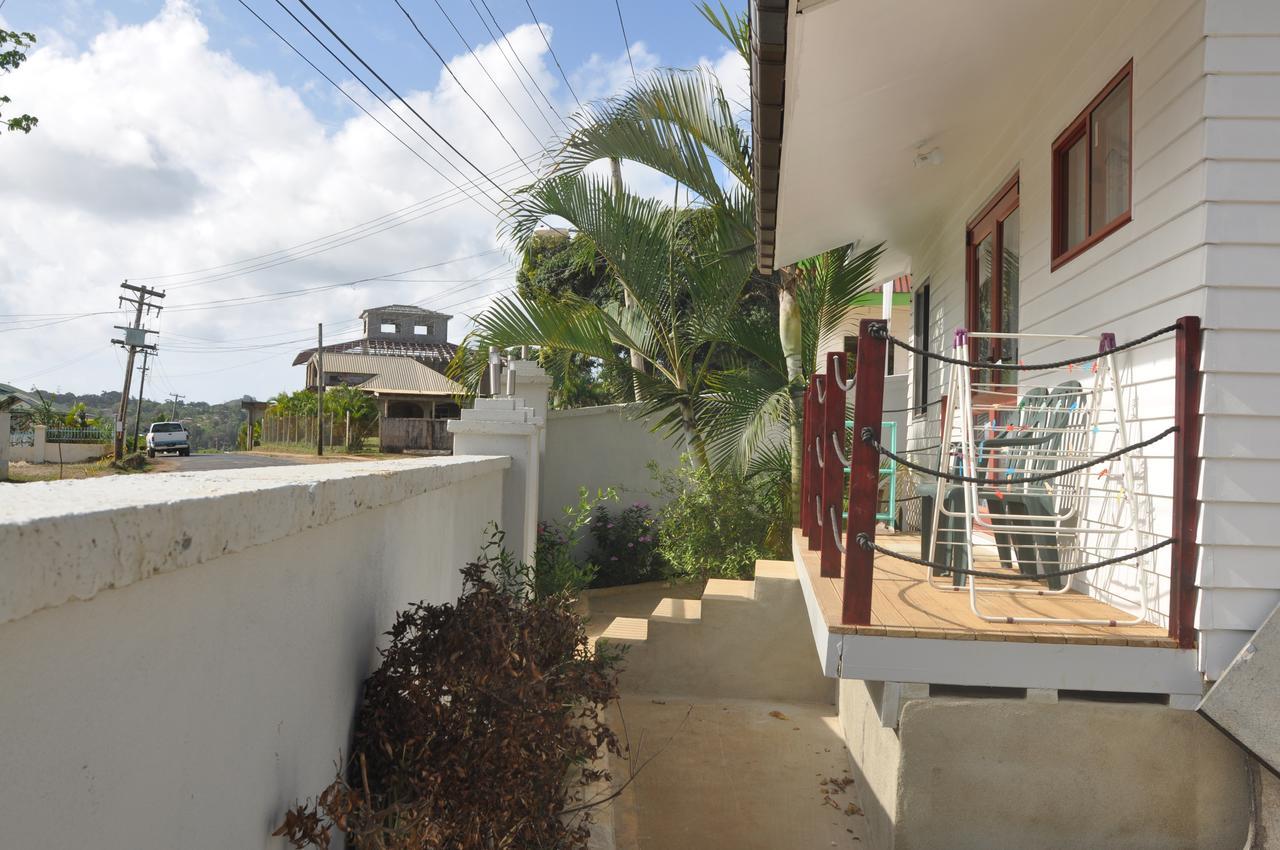 Flying Annie Moa Bed & Breakfast Neiafu Exterior foto