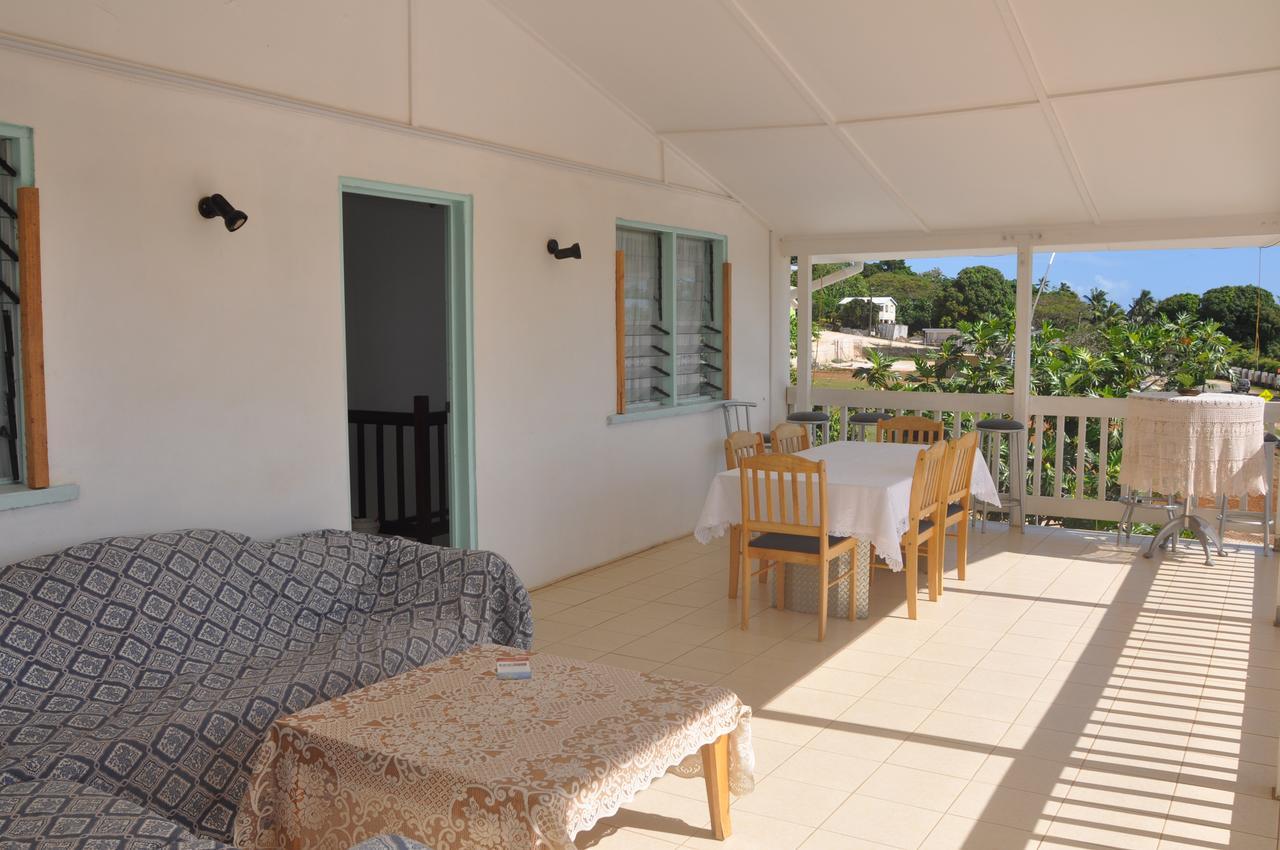 Flying Annie Moa Bed & Breakfast Neiafu Exterior foto