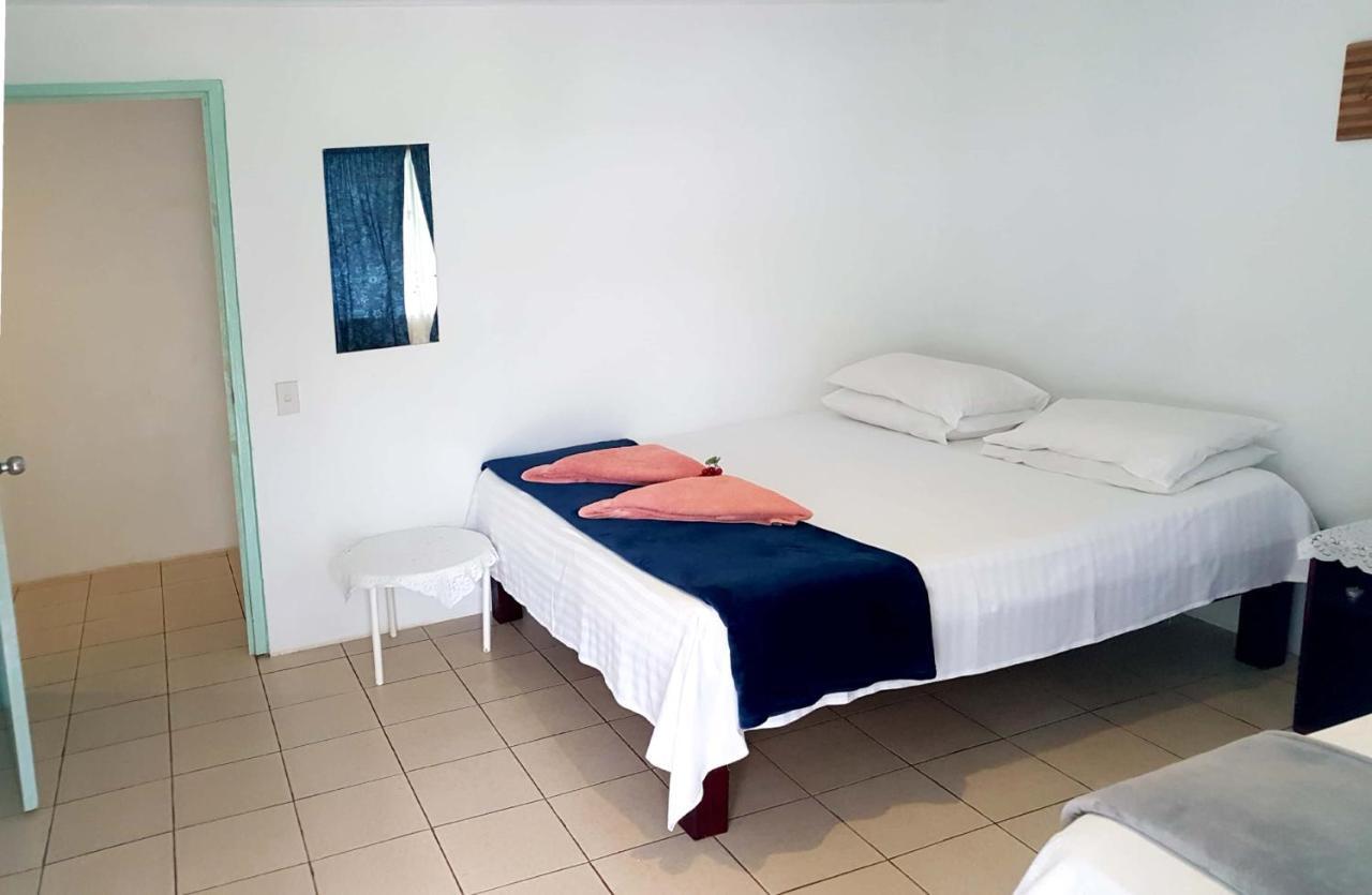 Flying Annie Moa Bed & Breakfast Neiafu Exterior foto